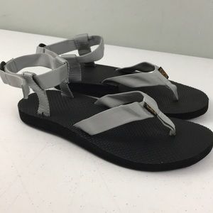 Teva original gray ankle strap sandals Sz.9